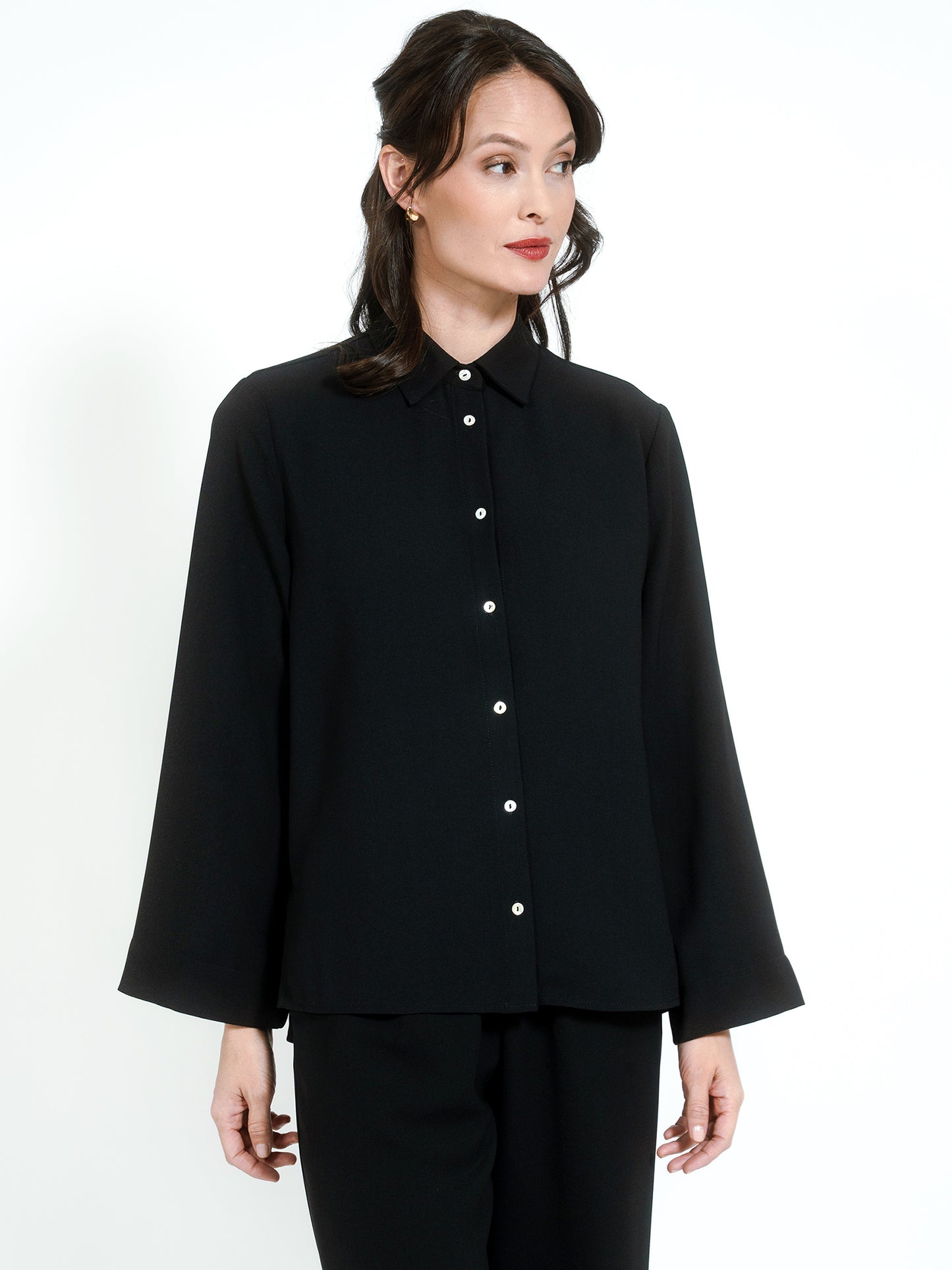 Recyceltes Hemd, neuer breiter Knopf