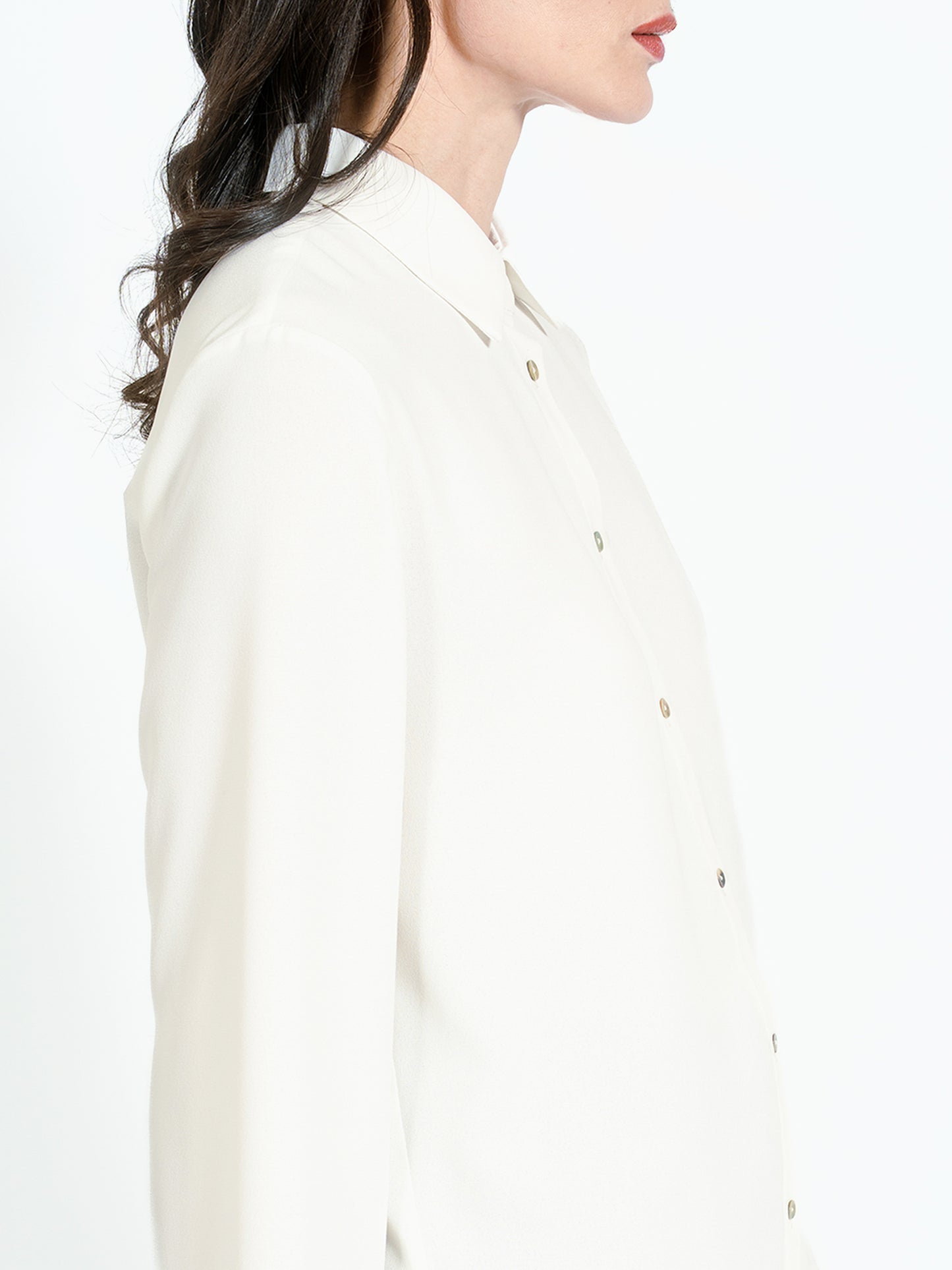 Recyceltes Hemd, neuer breiter Knopf